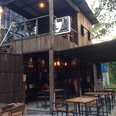 The Shadow House & Bar Hotel Koh Phayam Buitenkant foto
