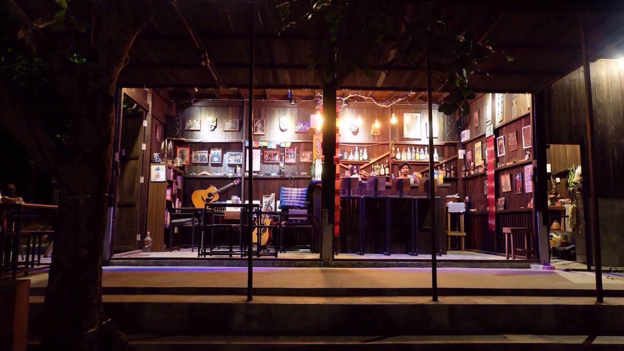 The Shadow House & Bar Hotel Koh Phayam Buitenkant foto